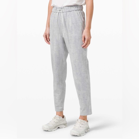 LULULEMON Keep Moving Pant 7/8 High-Rise in Jacquard Silver Drop Vapor Size 10 - Picture 2 of 8